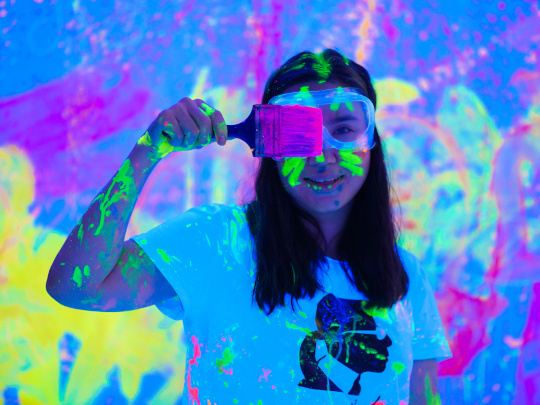 Неоновый праздник